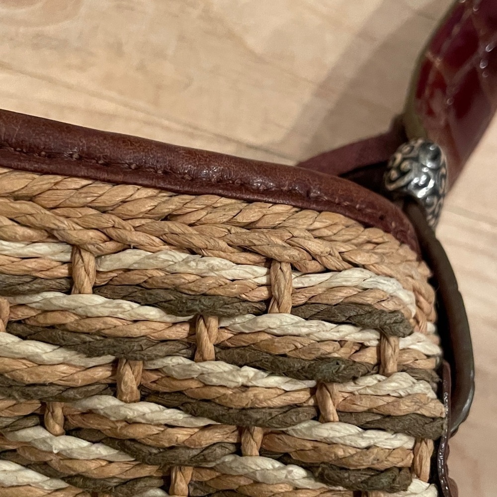 Brighton Crocodile Strap & Pocket animal silk lined silver accents Purse Bag EUC - Picture 3 of 16